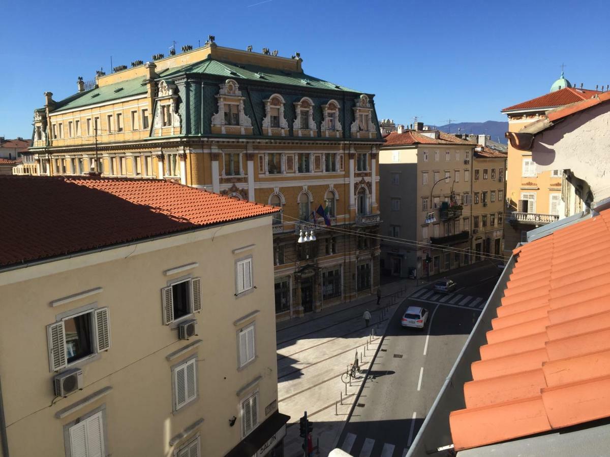 Charming Rijeka City Center Apartment Renee エクステリア 写真
